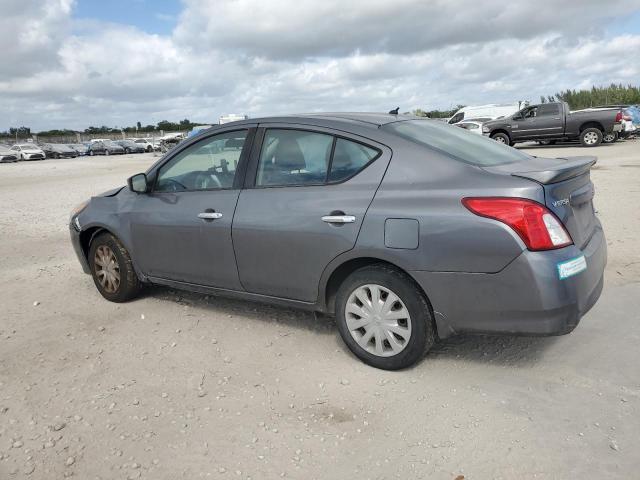  NISSAN VERSA 2016 Srebrny
