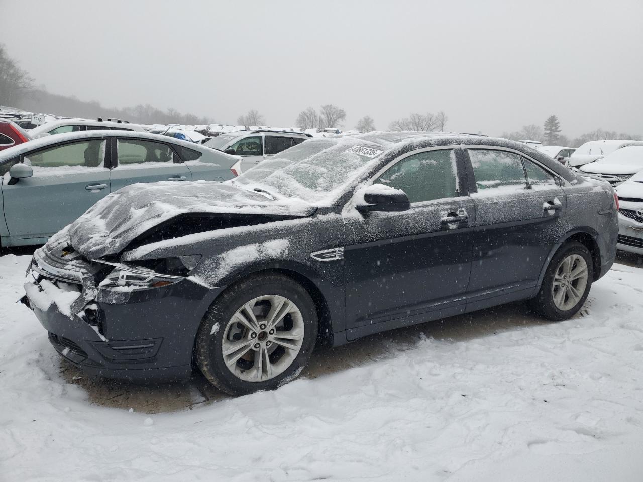 2015 Ford Taurus - Image 1