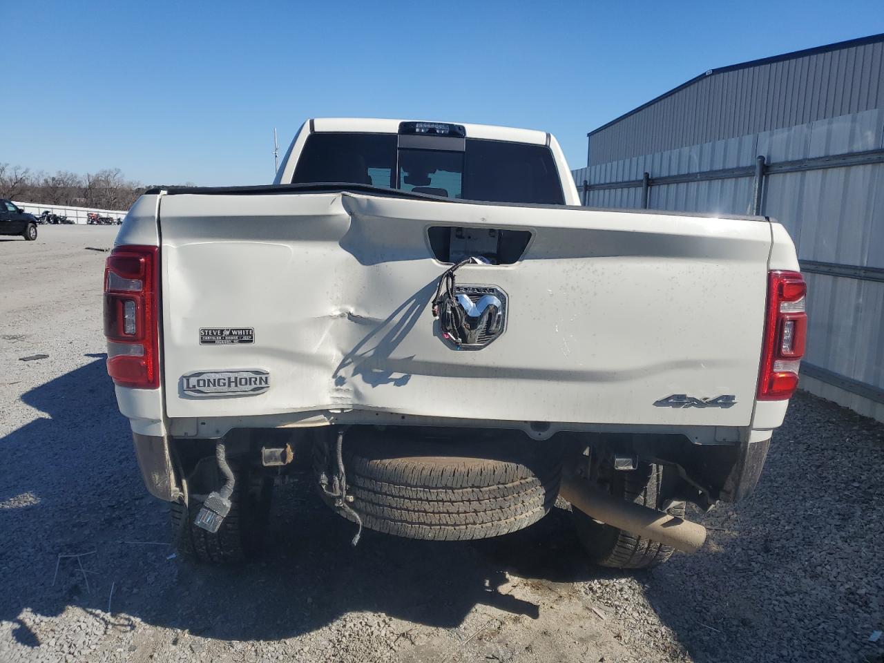 2022 RAM 2500 - Image 6