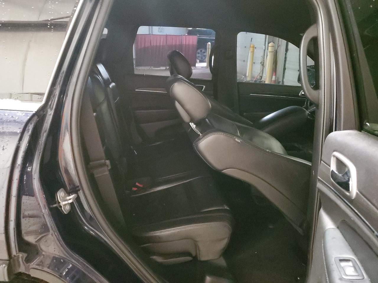 2018 Jeep Grand Cherokee - Image 11