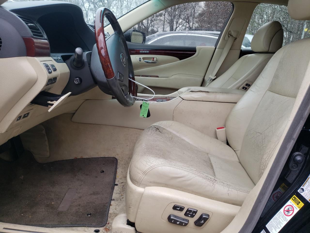 2010 Lexus LS - Image 7