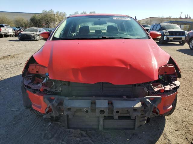 Седани FORD FOCUS 2014 Червоний