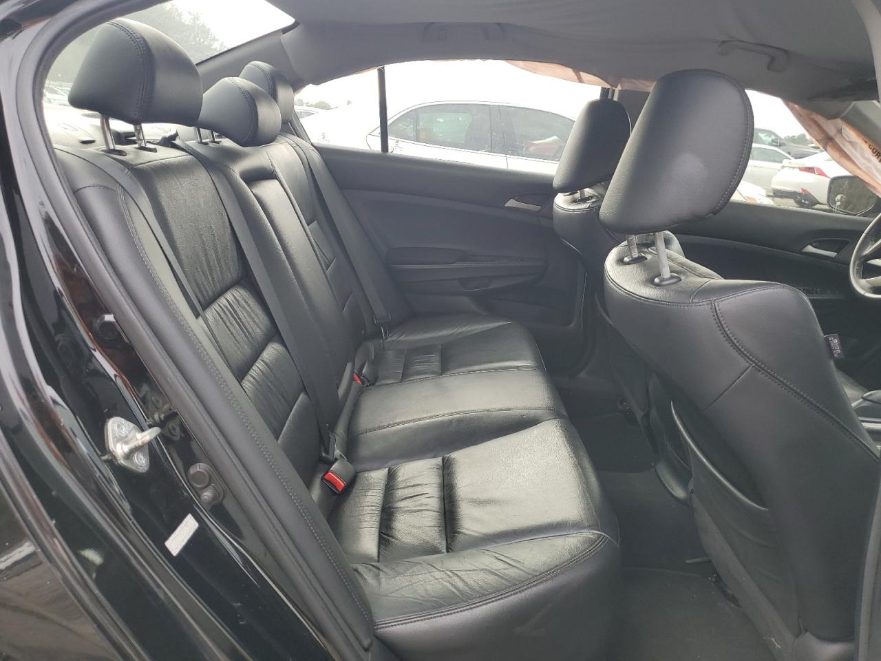 2012 Honda Accord - Image 10