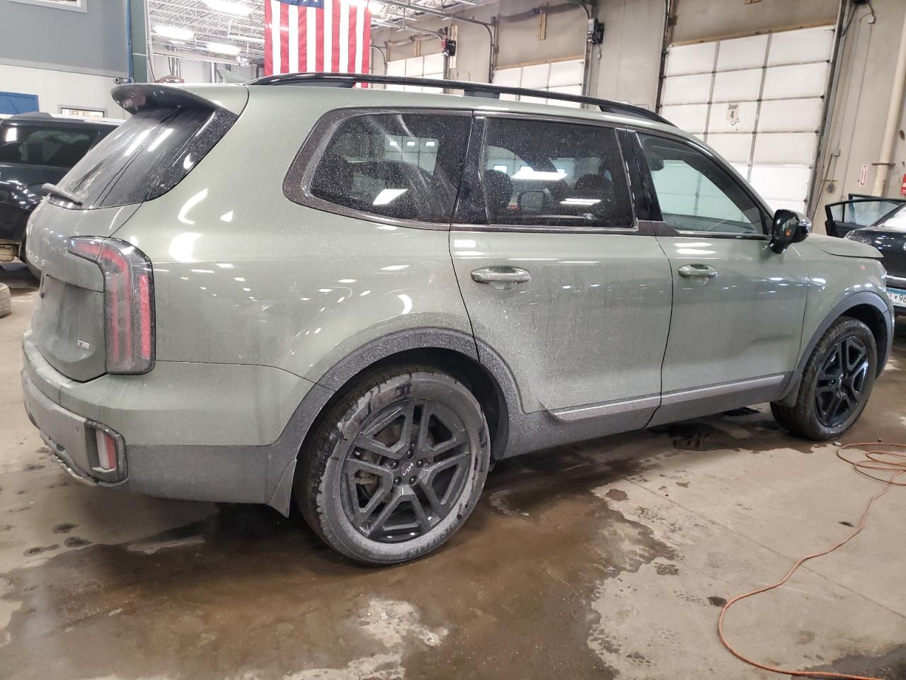 2023 Kia Telluride - Image 3