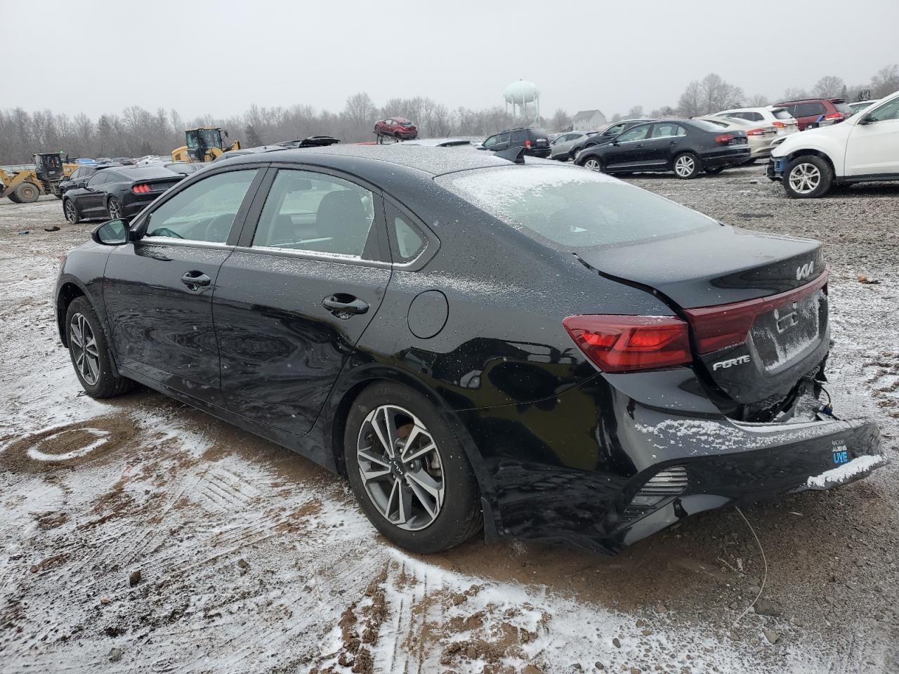 2023 Kia Forte - Image 2