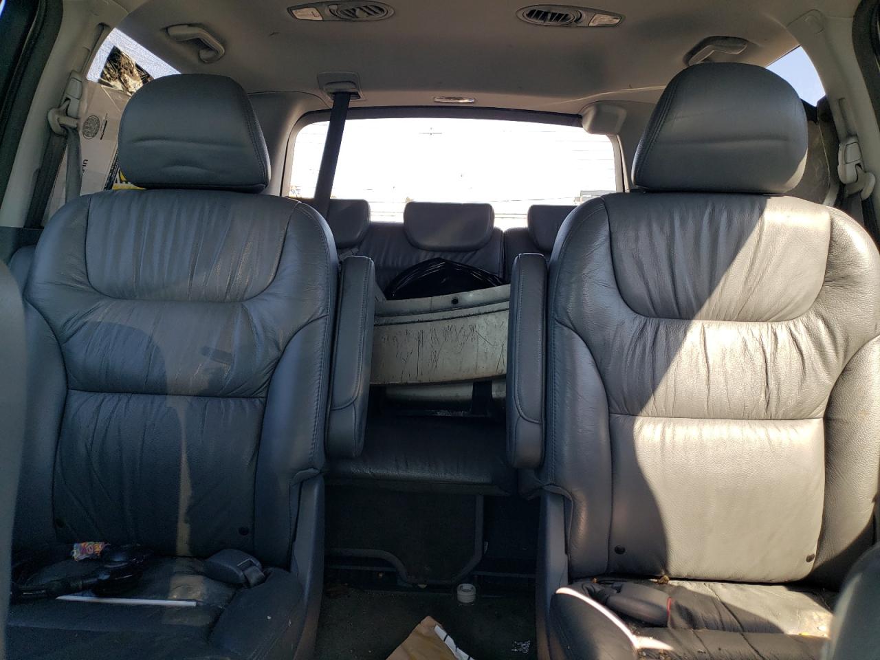 2006 Honda Odyssey - Image 10