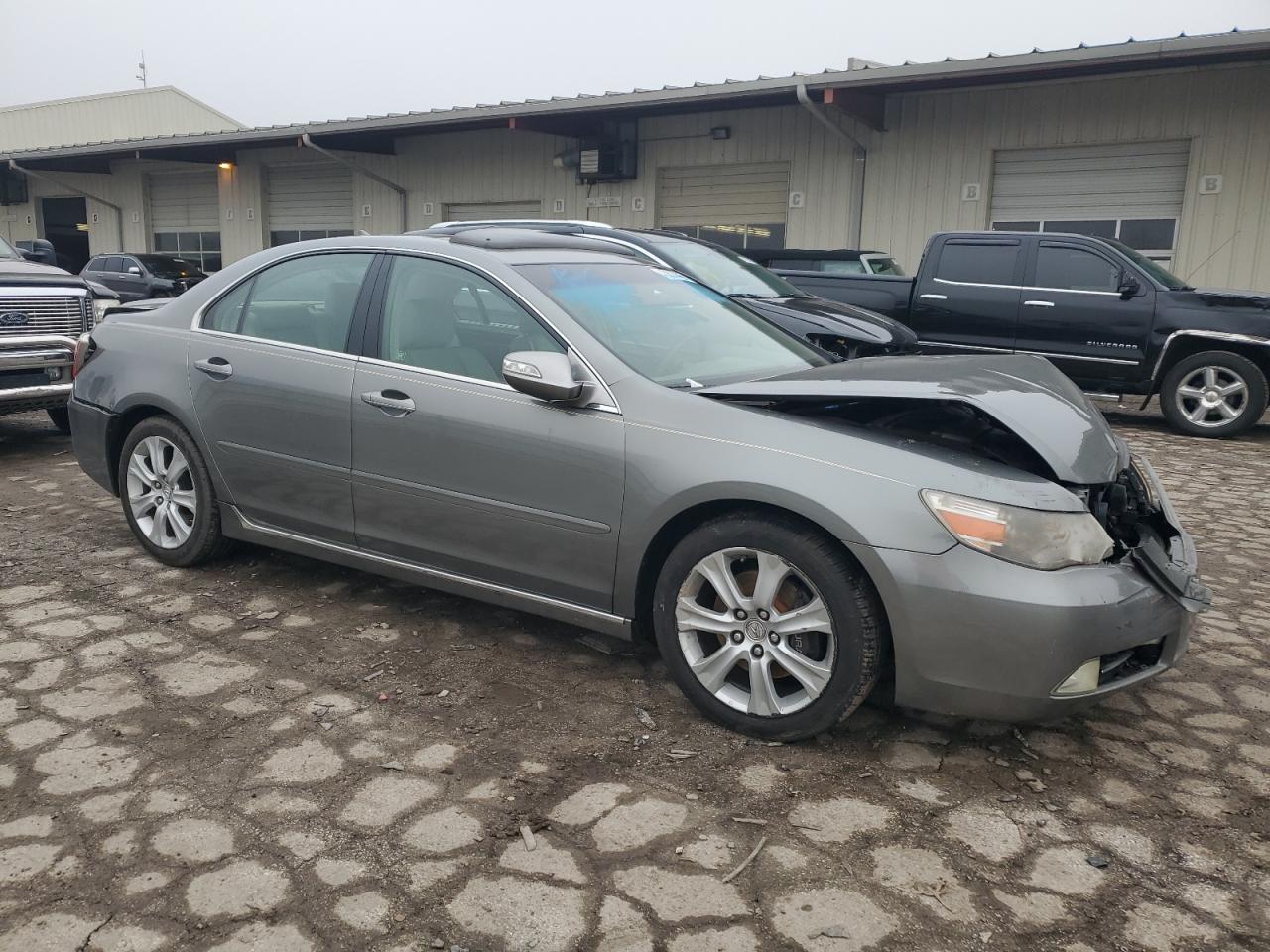 2010 Acura RL - Image 4