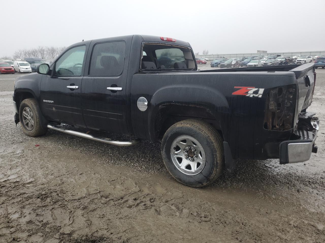 2011 GMC Sierra - Image 2