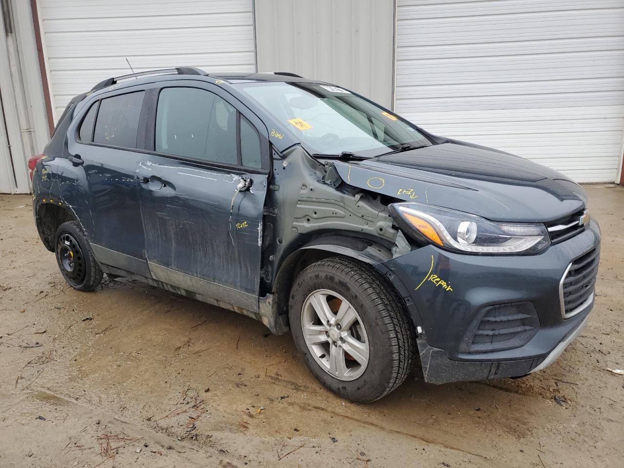 2021 Chevrolet Trax - Image 4