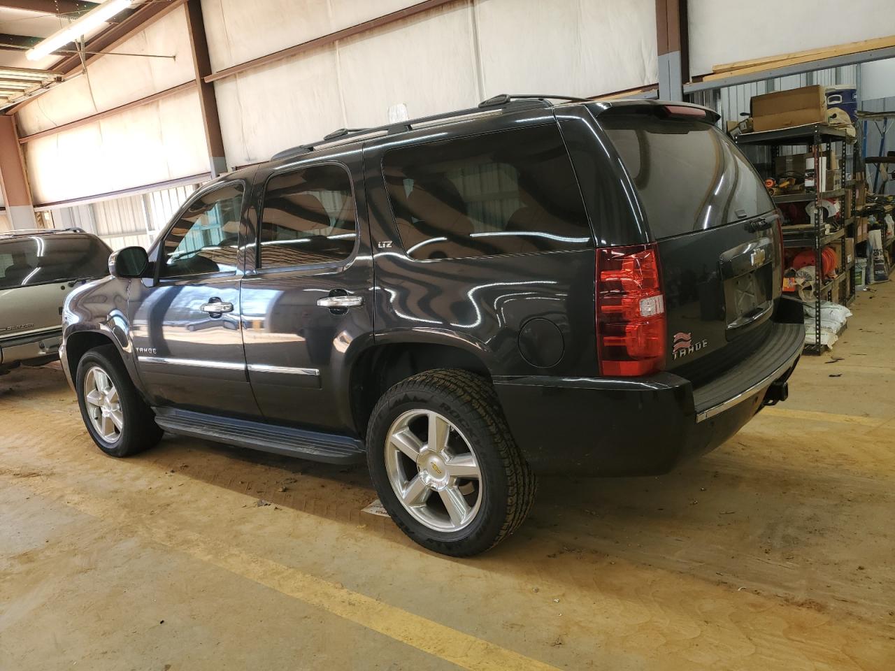 2011 Chevrolet Tahoe - Image 2