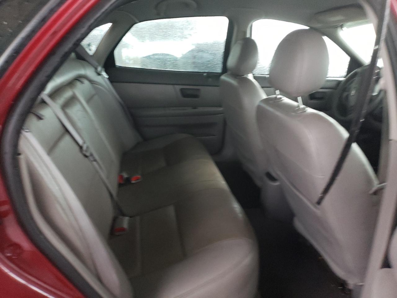 2003 Ford Taurus - Image 11