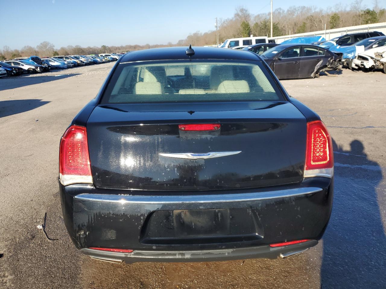 2018 Chrysler 300 - Image 6