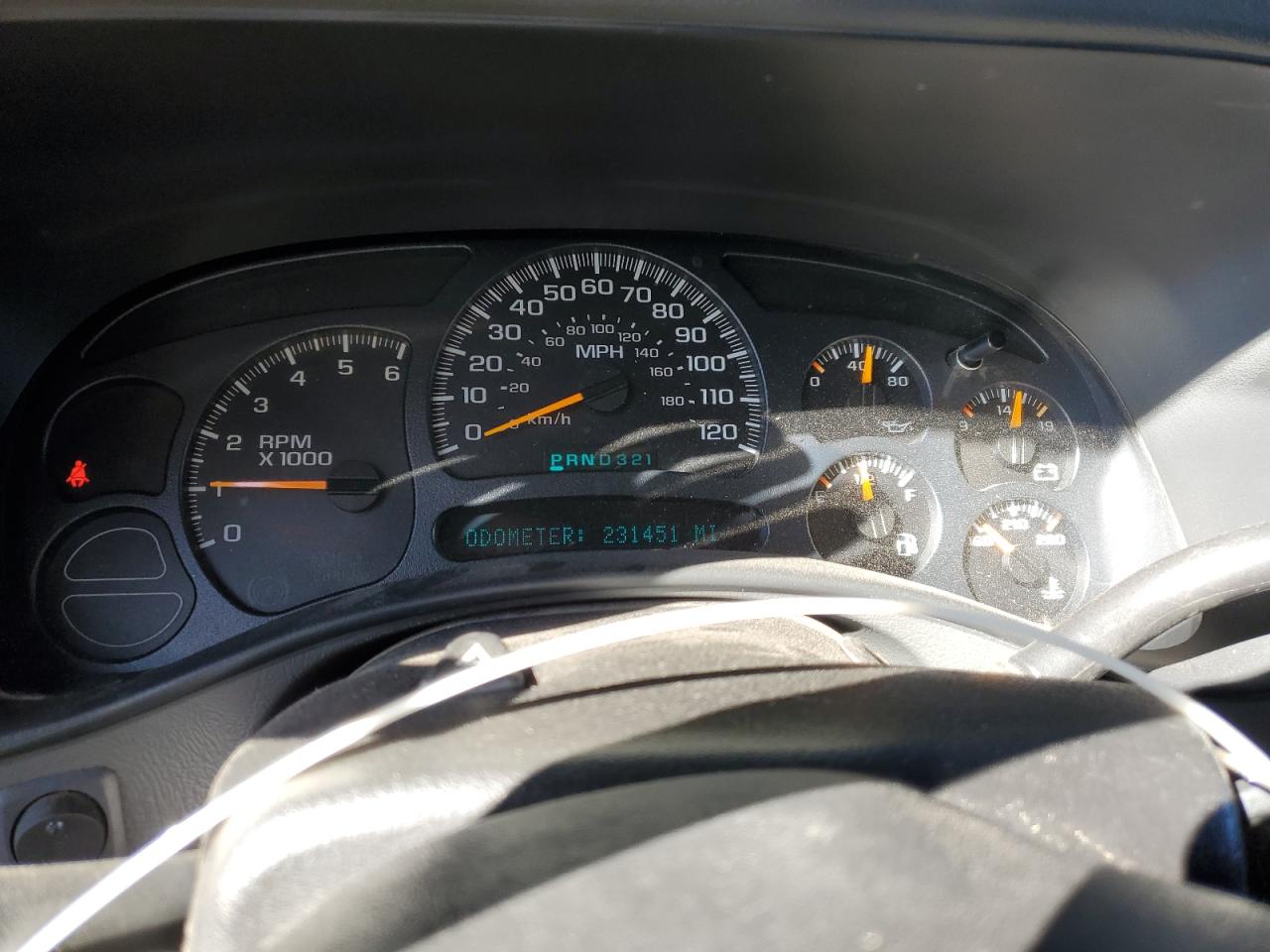 2003 Chevrolet Silverado - Image 9