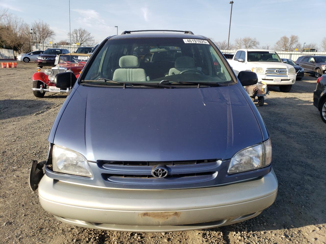 2000 Toyota Sienna - Image 5