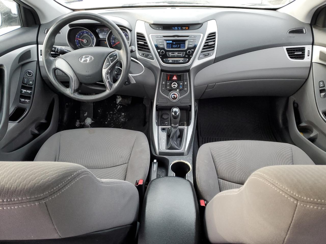 2014 Hyundai Elantra - Image 8