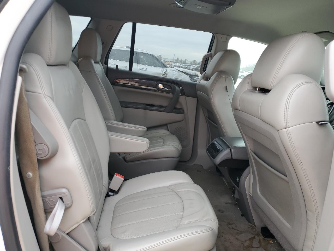 2015 Buick Enclave - Image 11