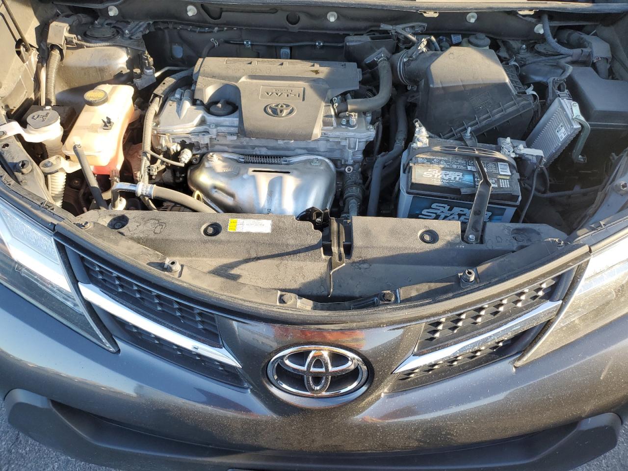 2015 Toyota RAV 4 - Image 12