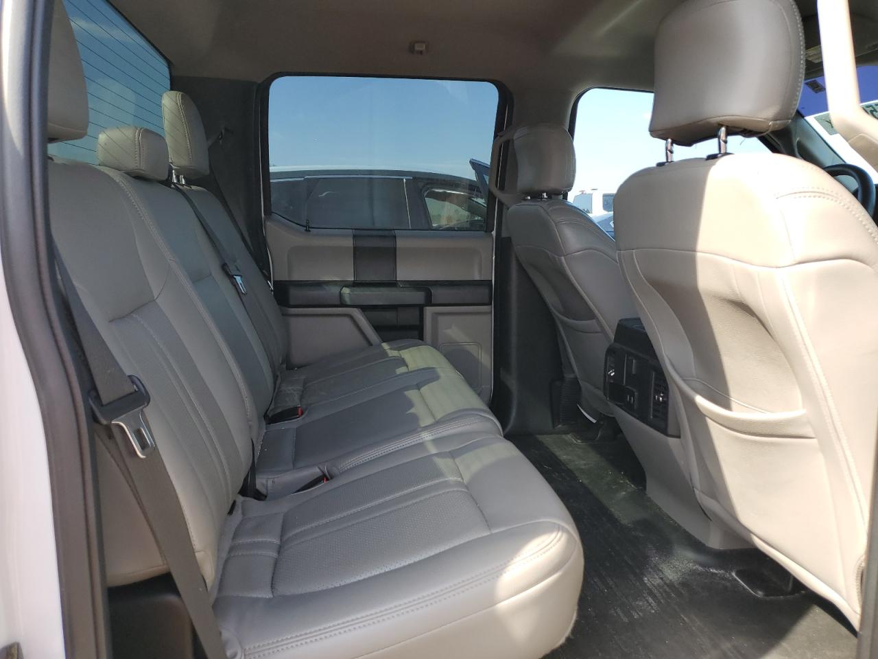 2017 Ford F-150 - Image 10