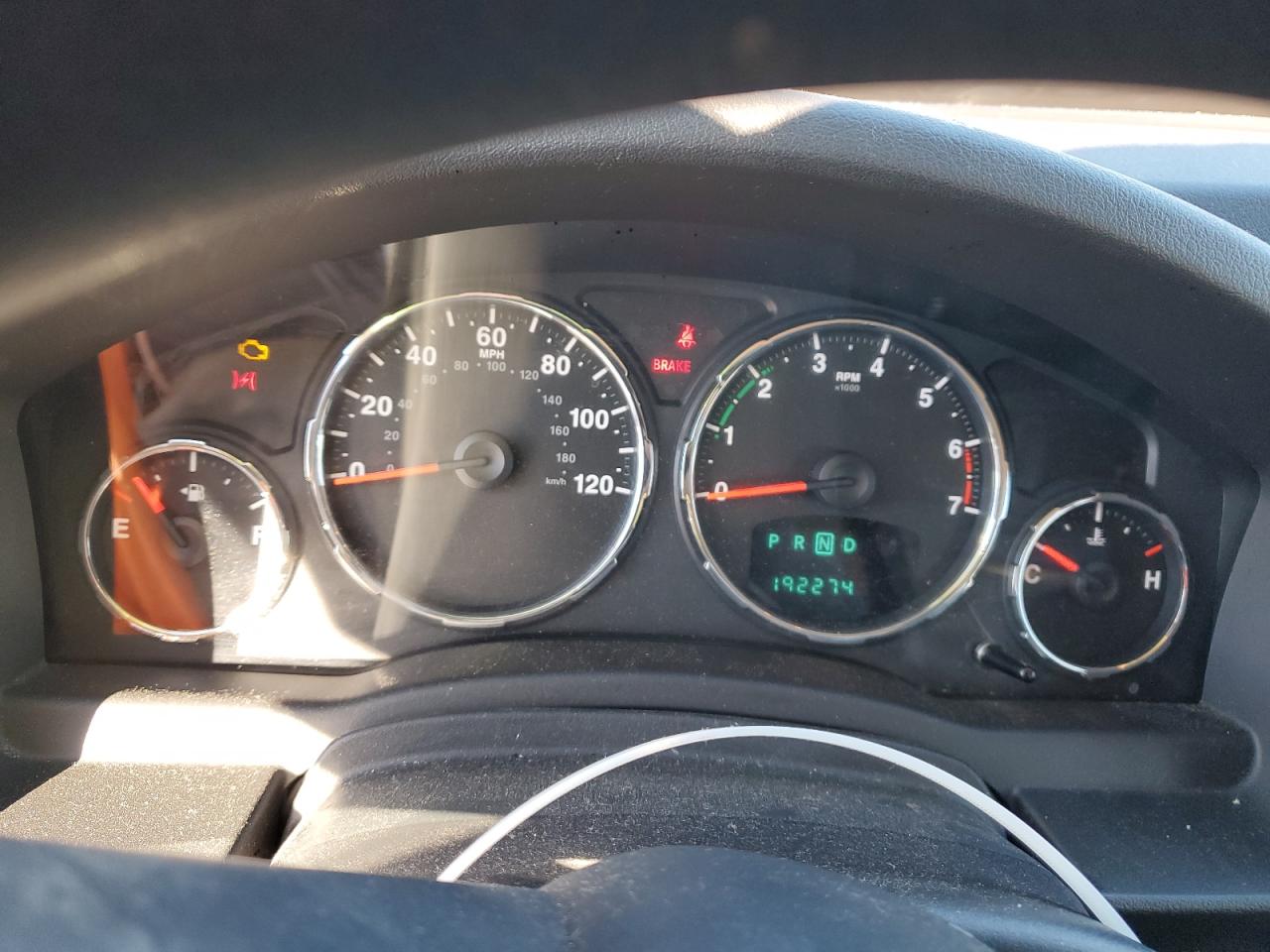 2011 Jeep Liberty (North America) - Image 9