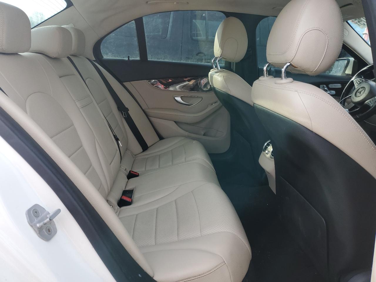 2015 Mercedes-Benz C-klasse - Image 10