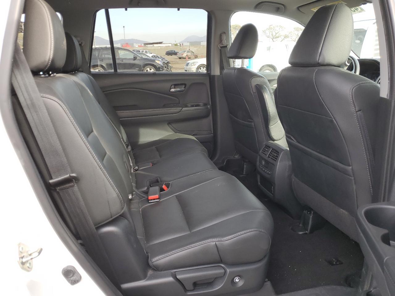 2020 Honda Pilot - Image 11