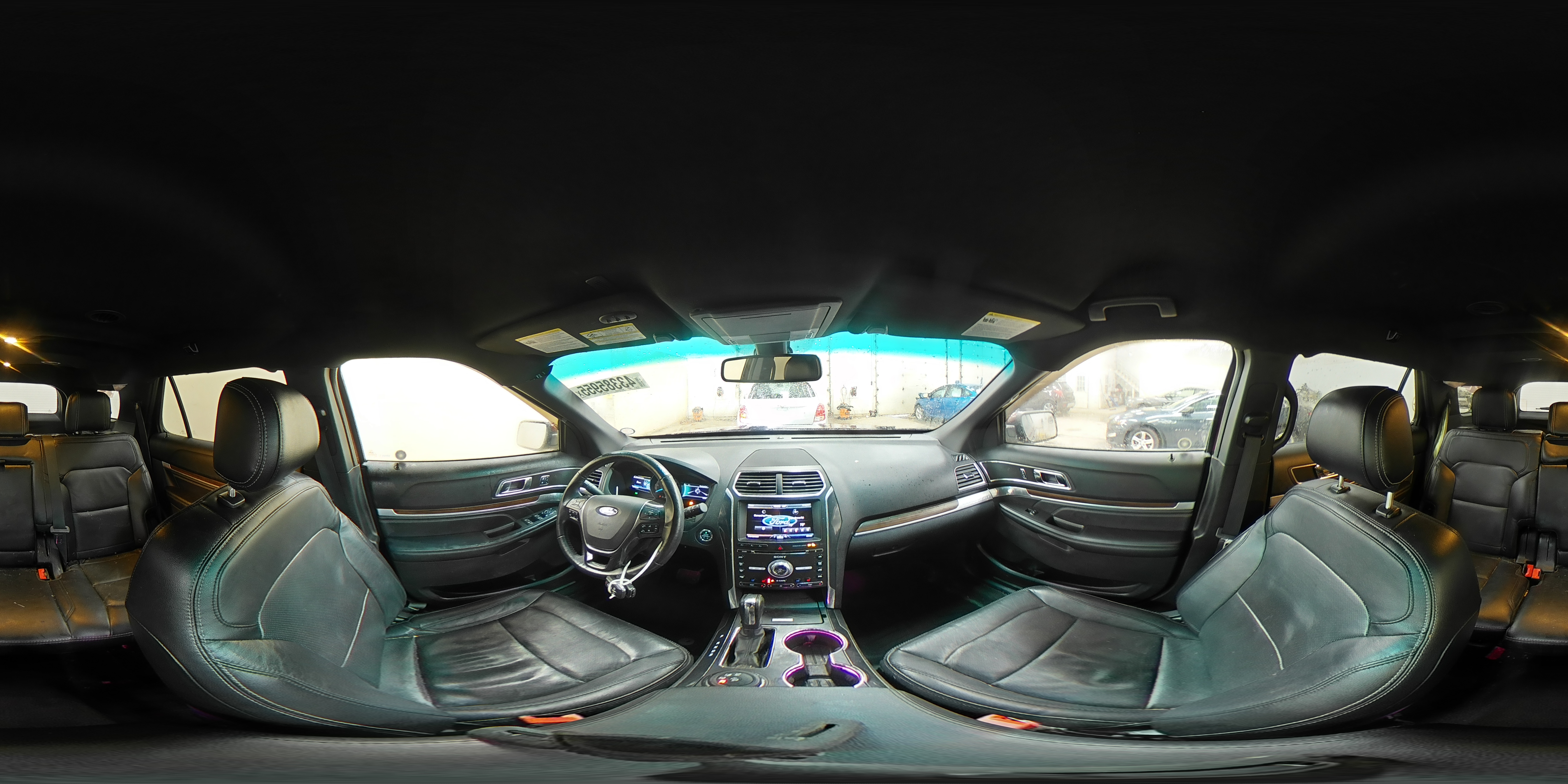 2016 Ford Explorer - Image 15