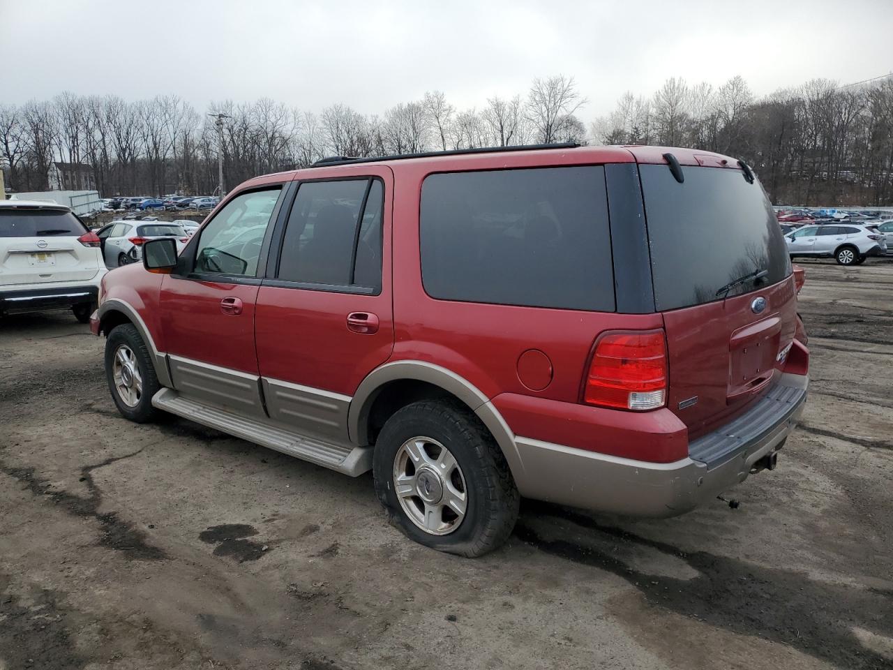 2004 Ford Expedition - Image 2