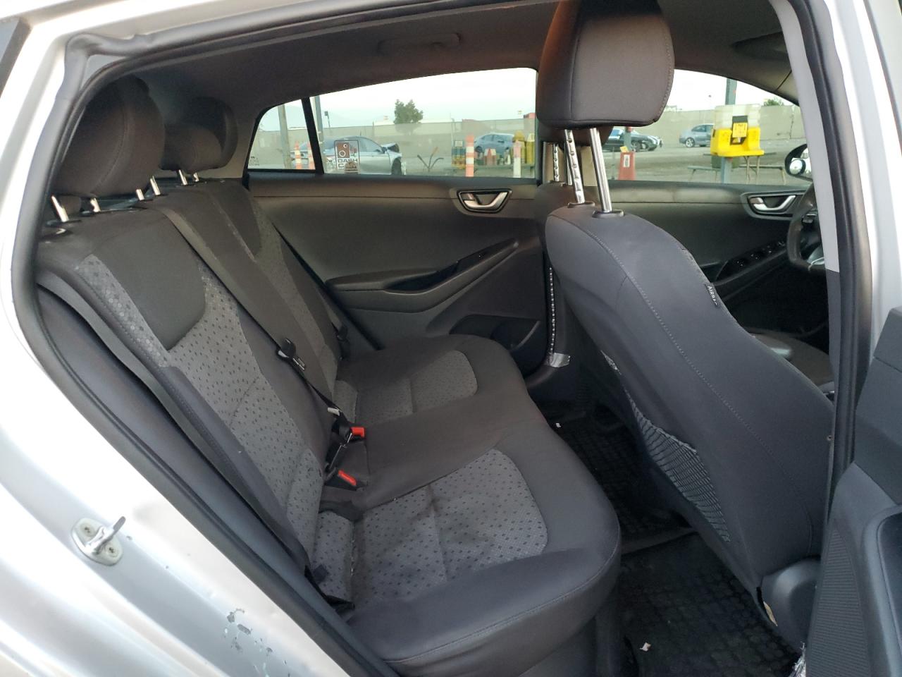 2017 Hyundai IONIQ - Image 10
