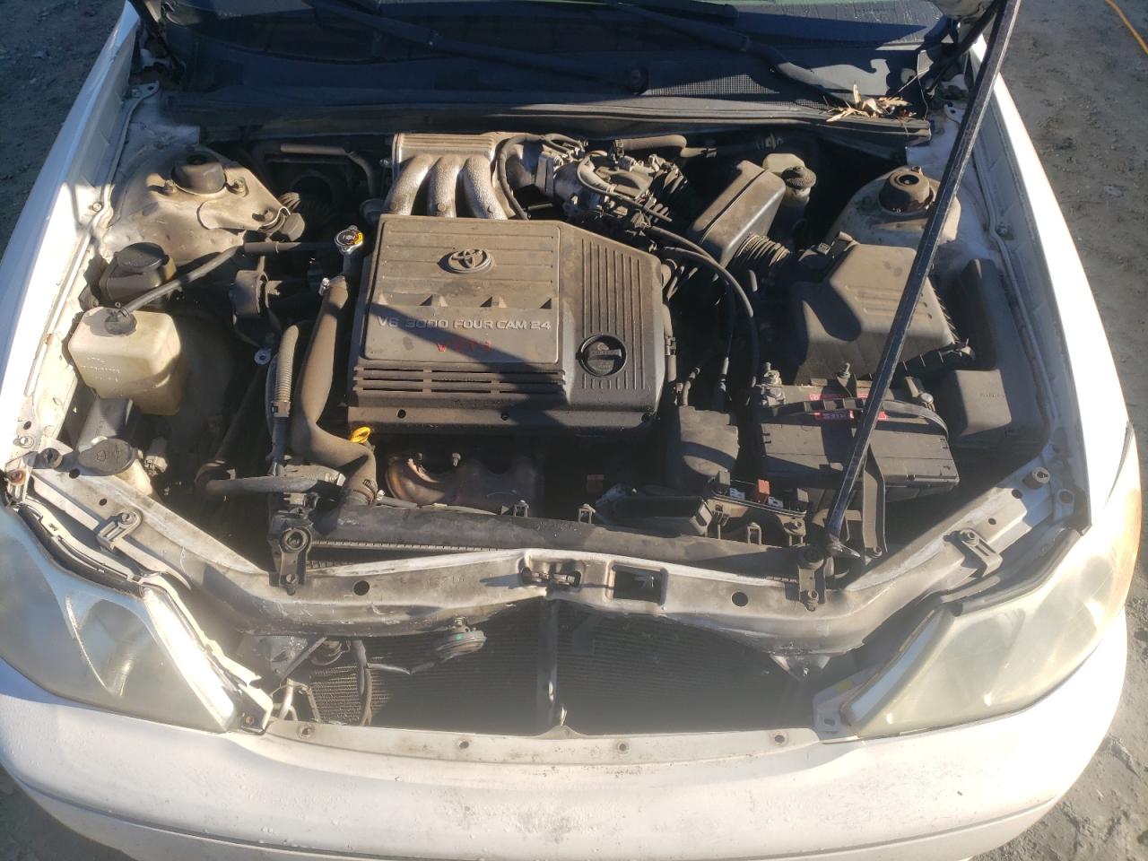 2003 Toyota Avalon - Image 11