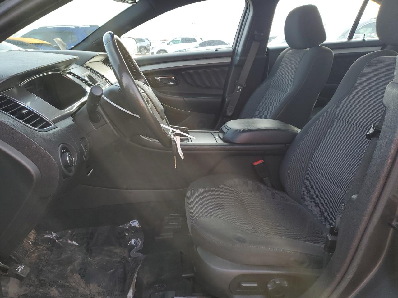 2016 Ford Taurus - Image 7