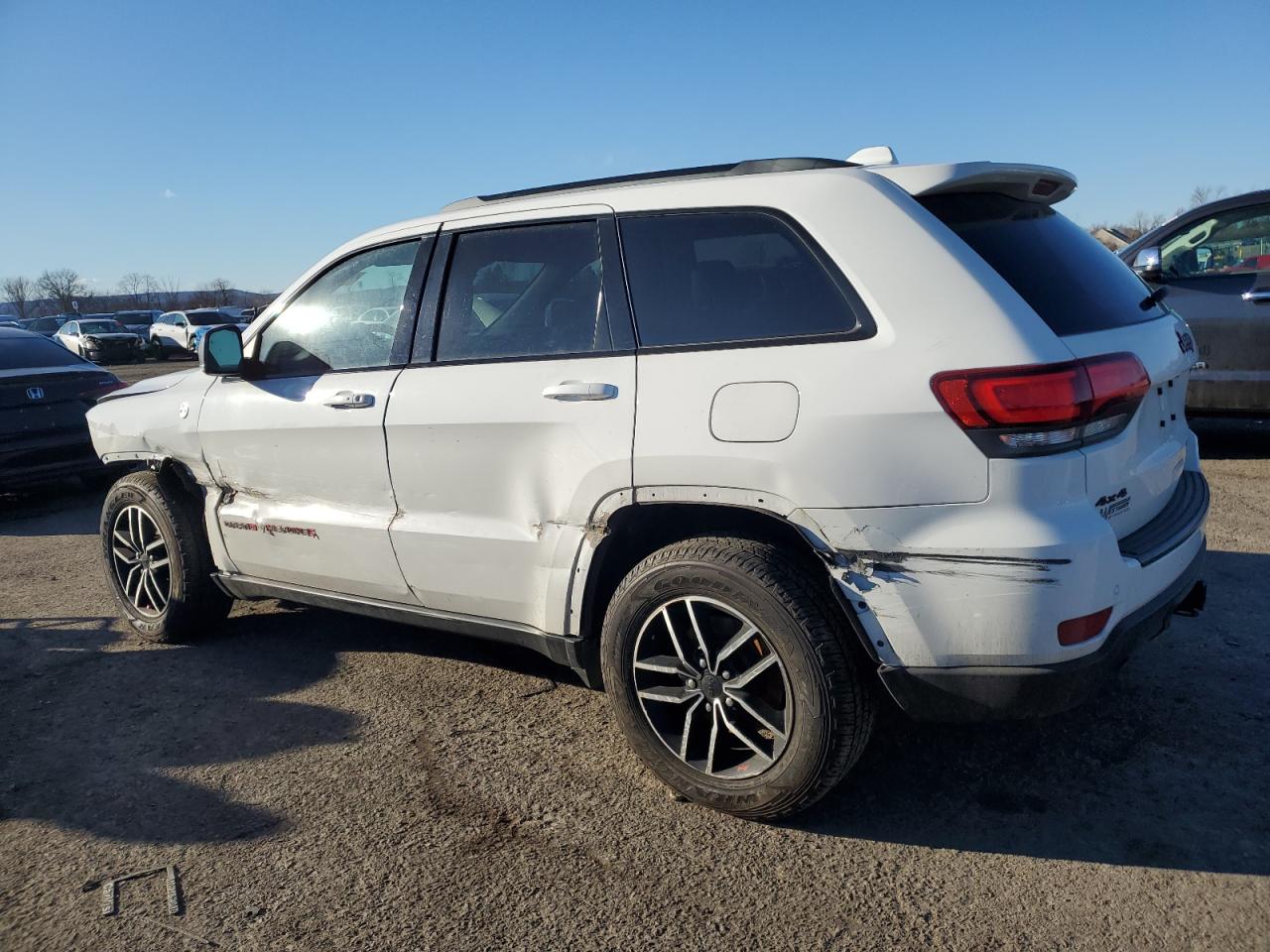2020 Jeep Grand Cherokee - Image 2