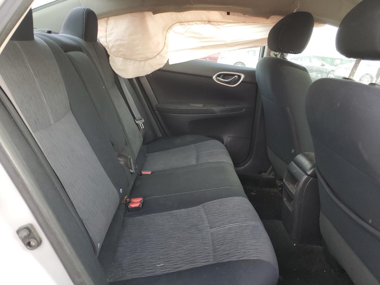 2014 Nissan Sentra - Image 10