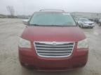 2010 Chrysler Town & Country Touring Plus იყიდება Kansas City-ში, KS - Side