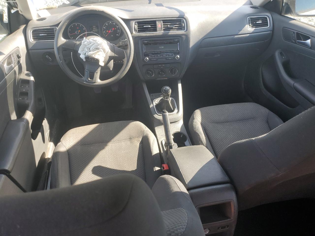 2014 Volkswagen Jetta - Image 8