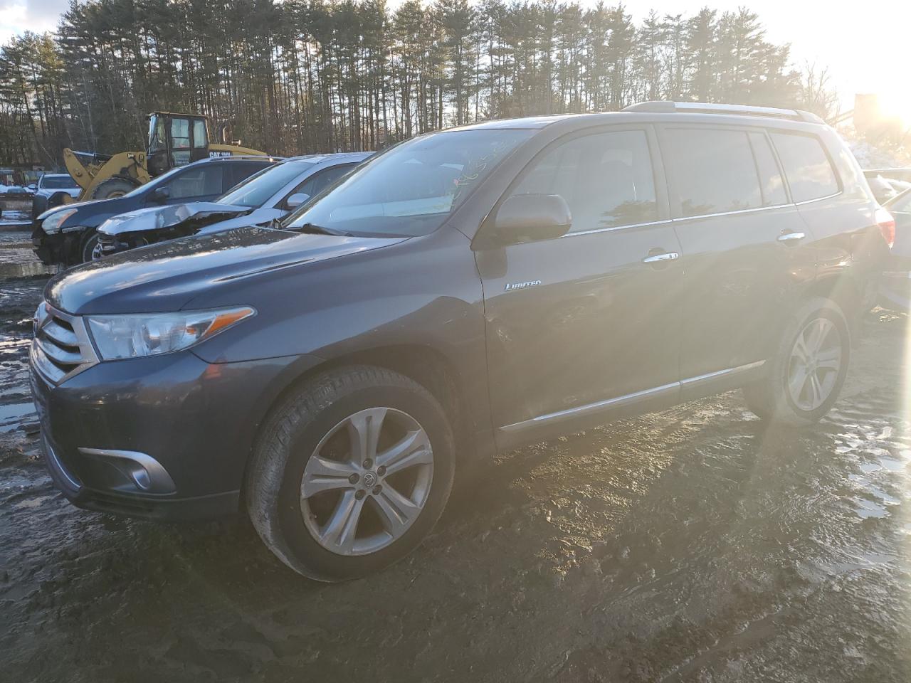2012 Toyota Highlander - Image 1
