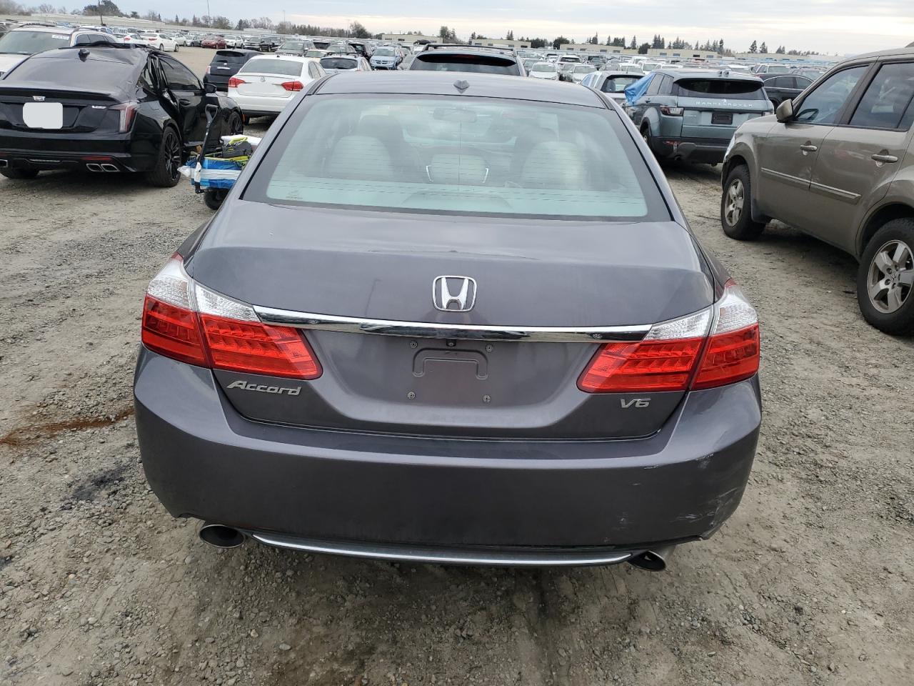2015 Honda Accord - Image 6