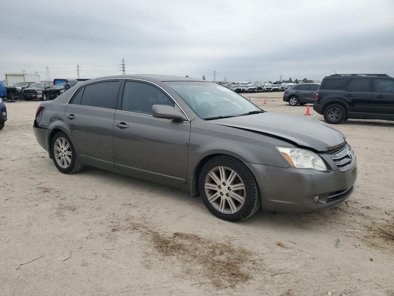 2006 Toyota Avalon - Image 4