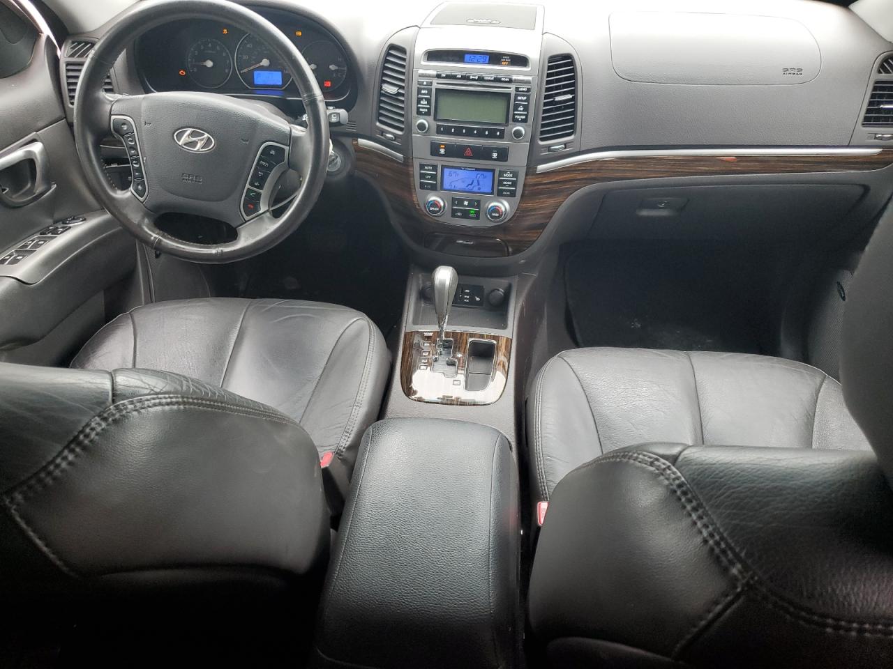 2011 Hyundai Santa Fe - Image 8
