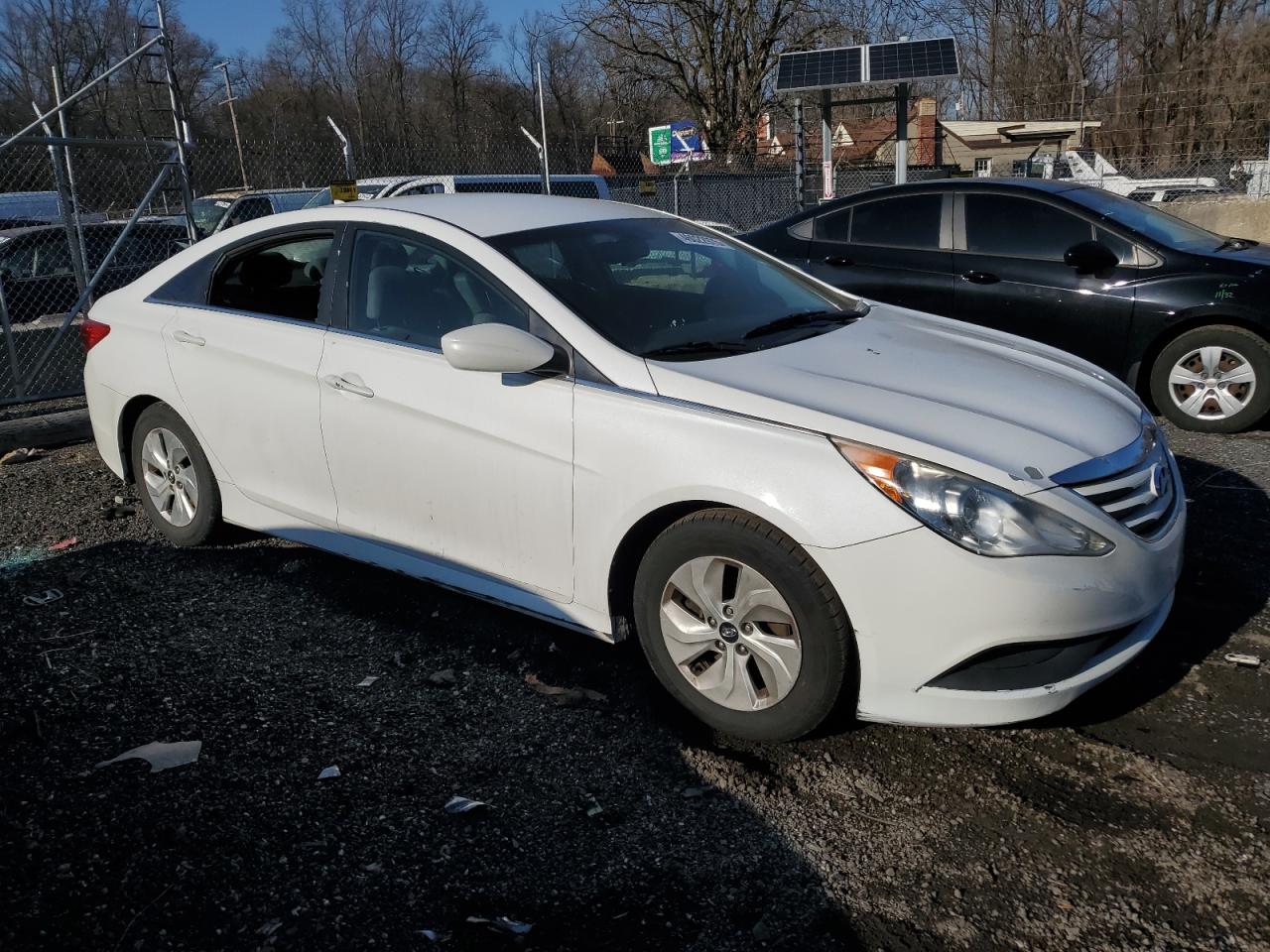 2014 Hyundai Sonata - Image 4