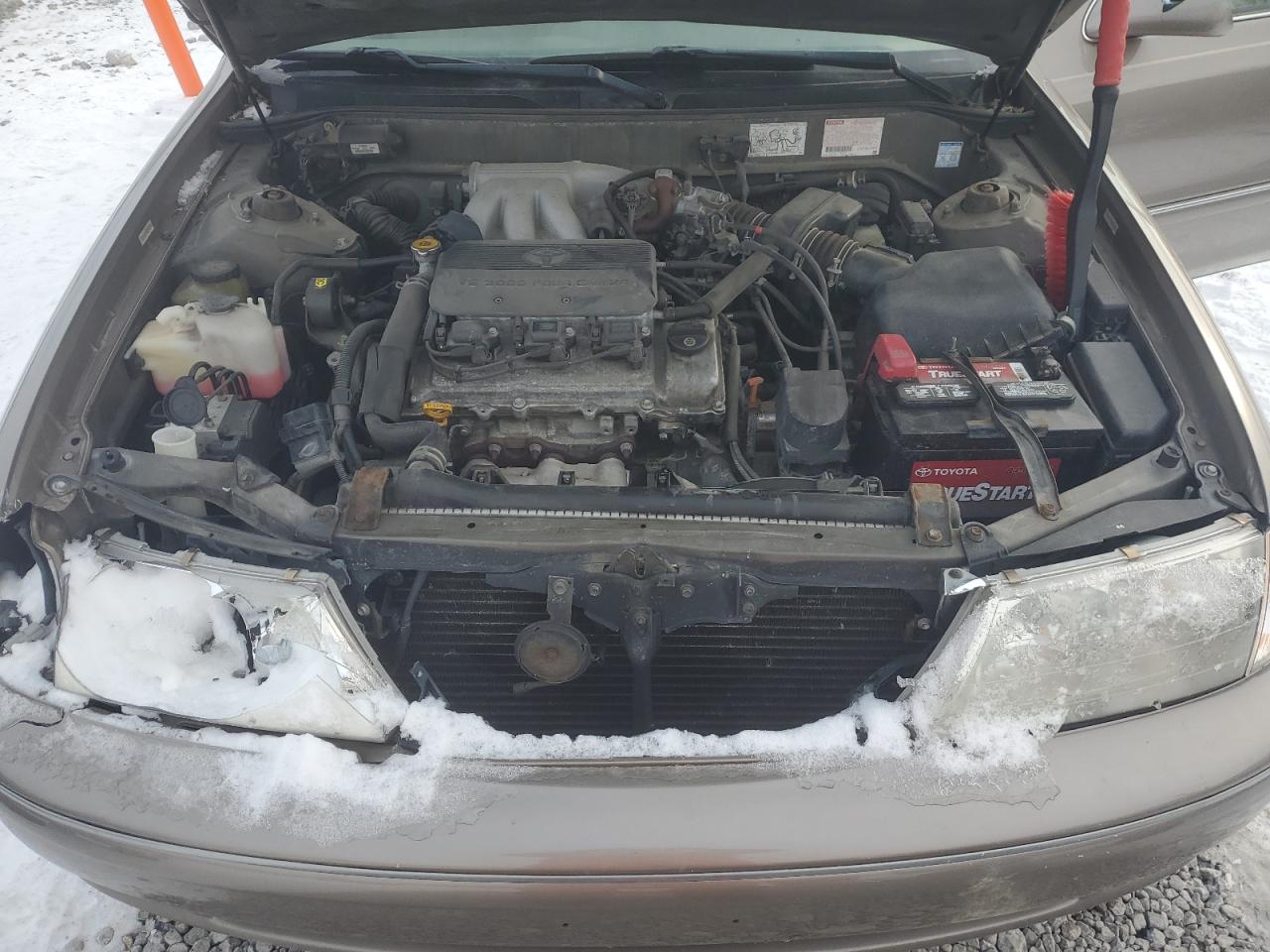 1998 Toyota Avalon - Image 11