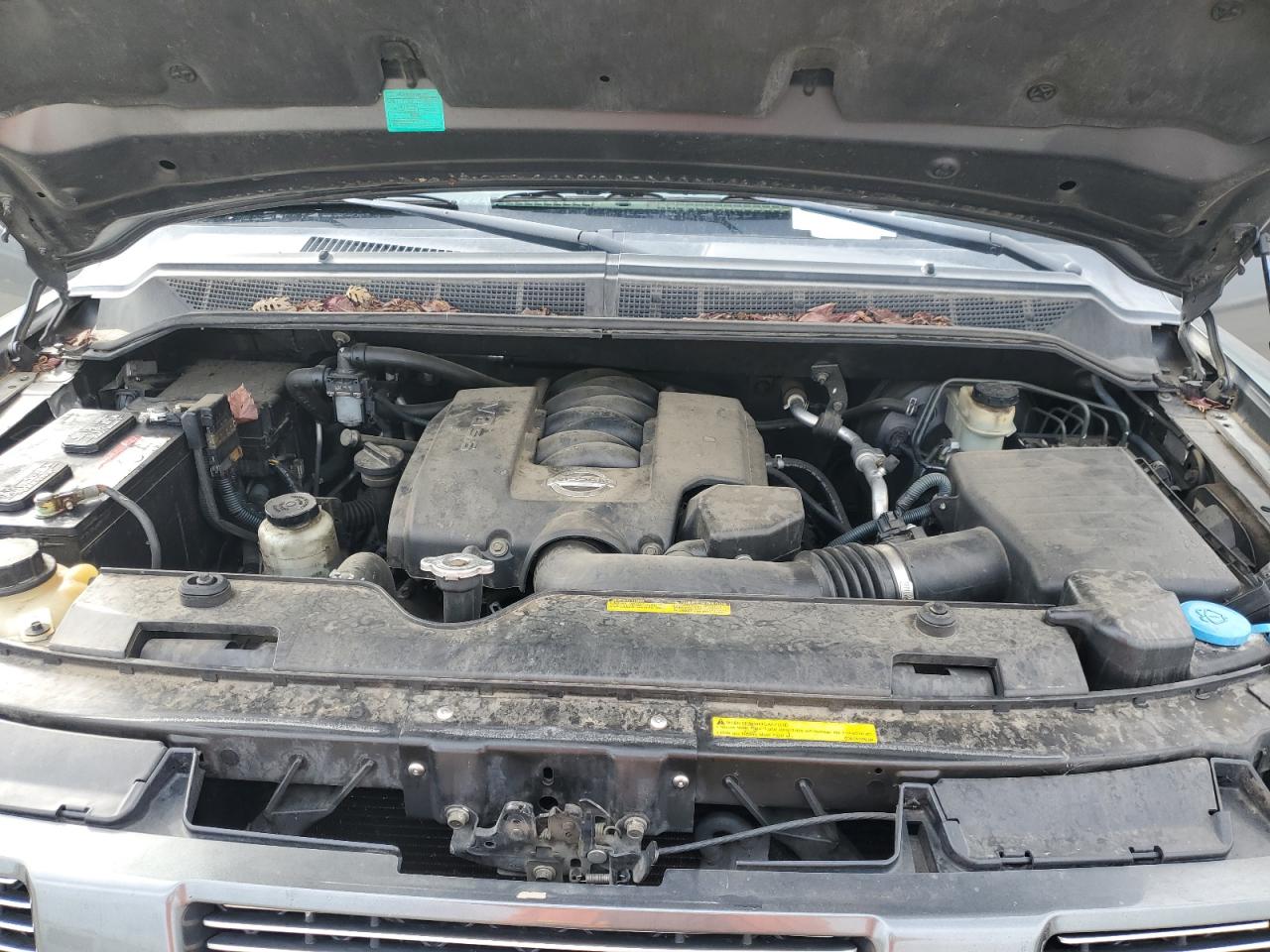 2005 Nissan Armada - Image 13