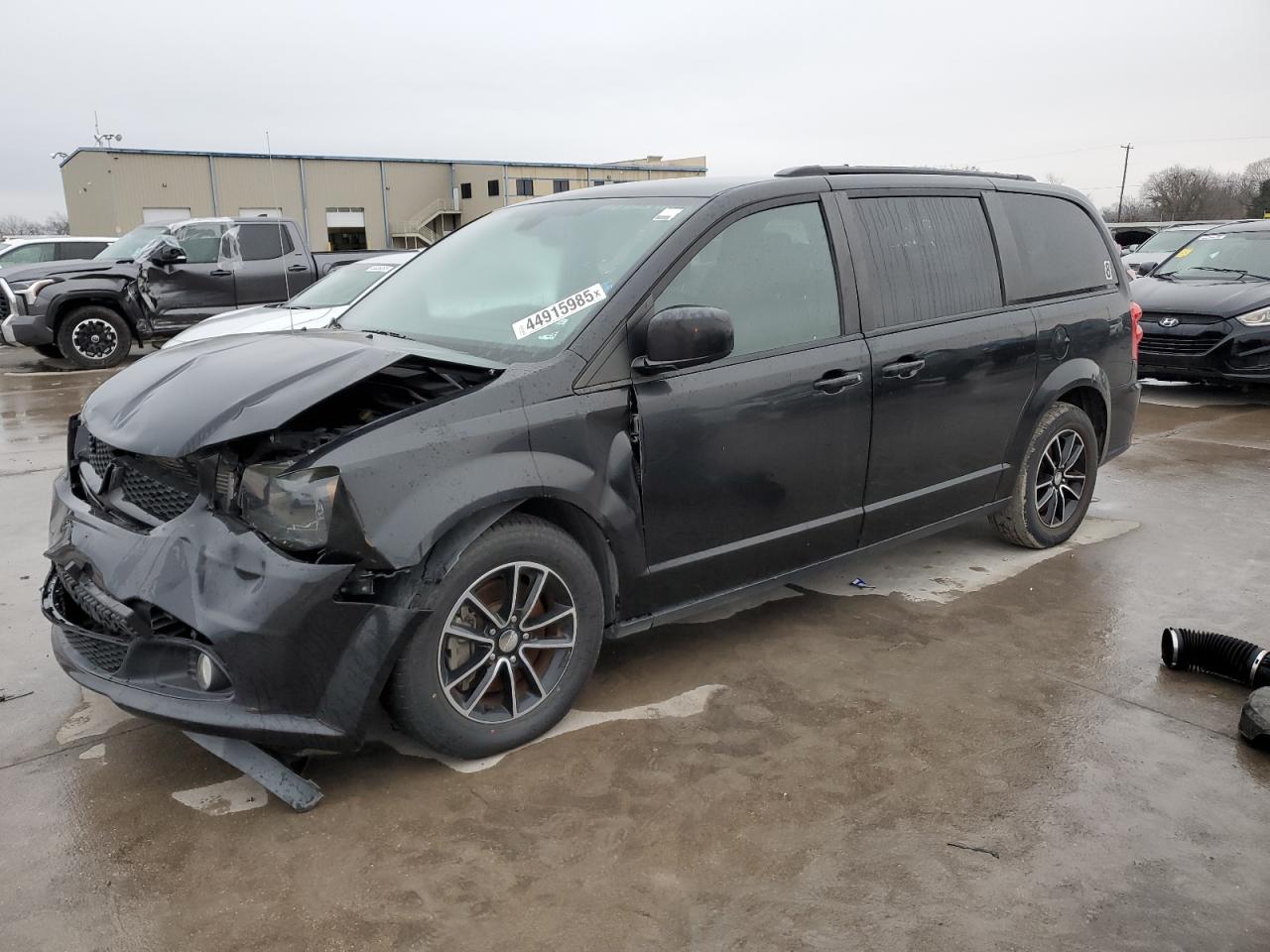 2019 Dodge Caravan - Image 1