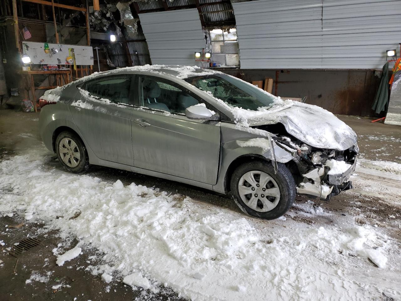 2016 Hyundai Elantra - Image 4