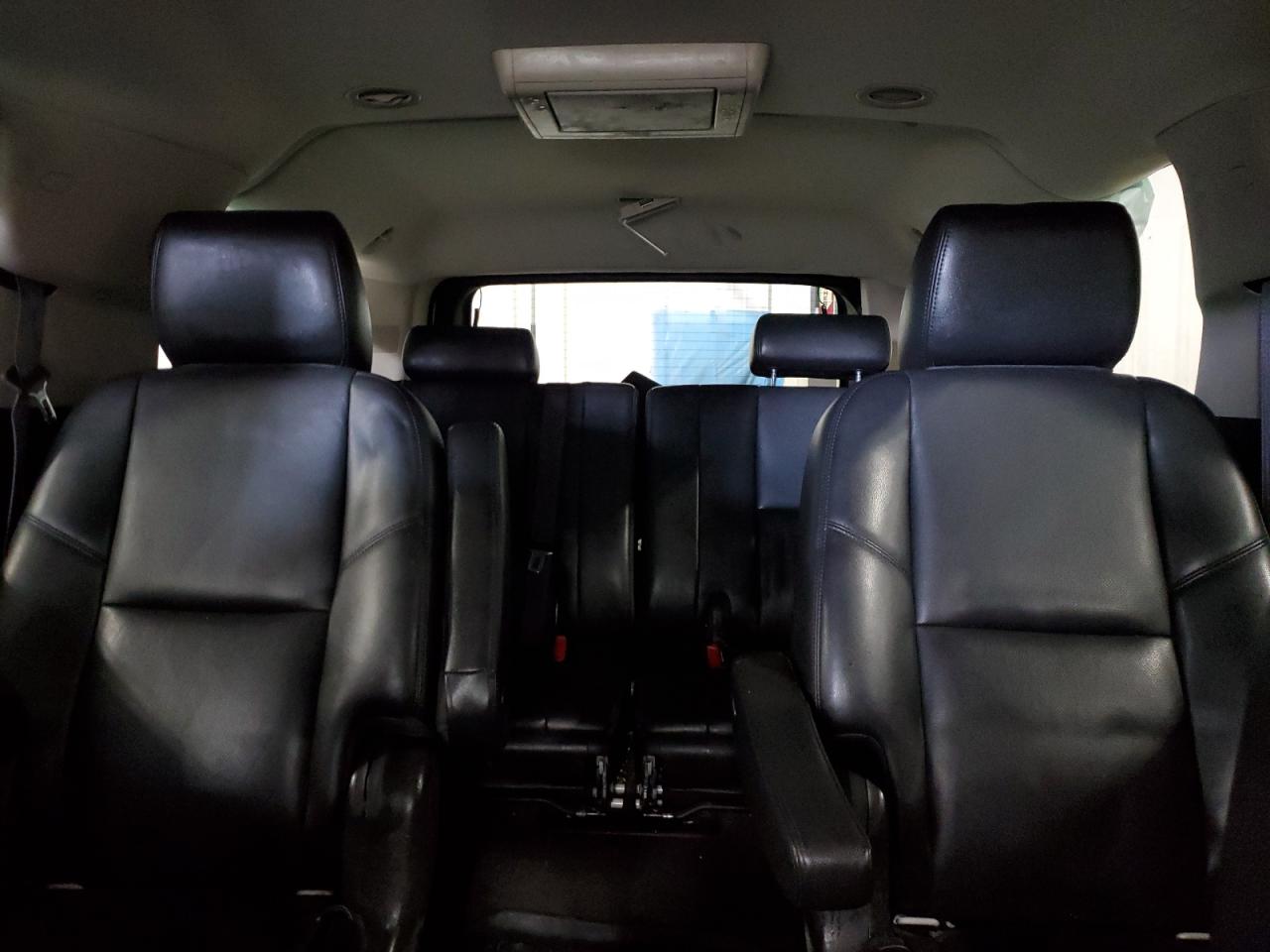 2013 GMC Yukon - Image 10