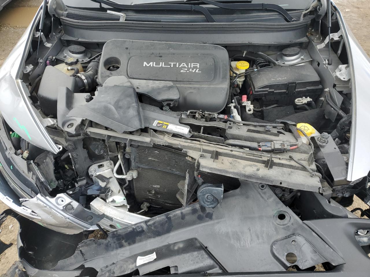 2016 Jeep Grand Cherokee - Image 12