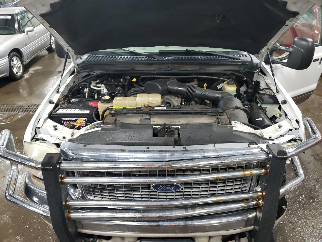 2002 Ford Excursion - Image 12
