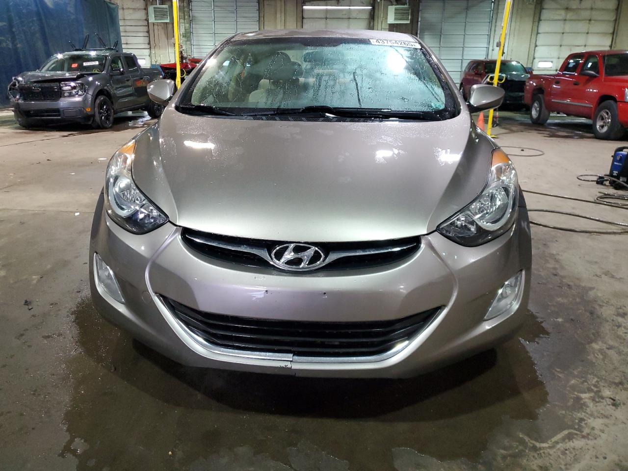 2013 Hyundai Elantra - Image 5
