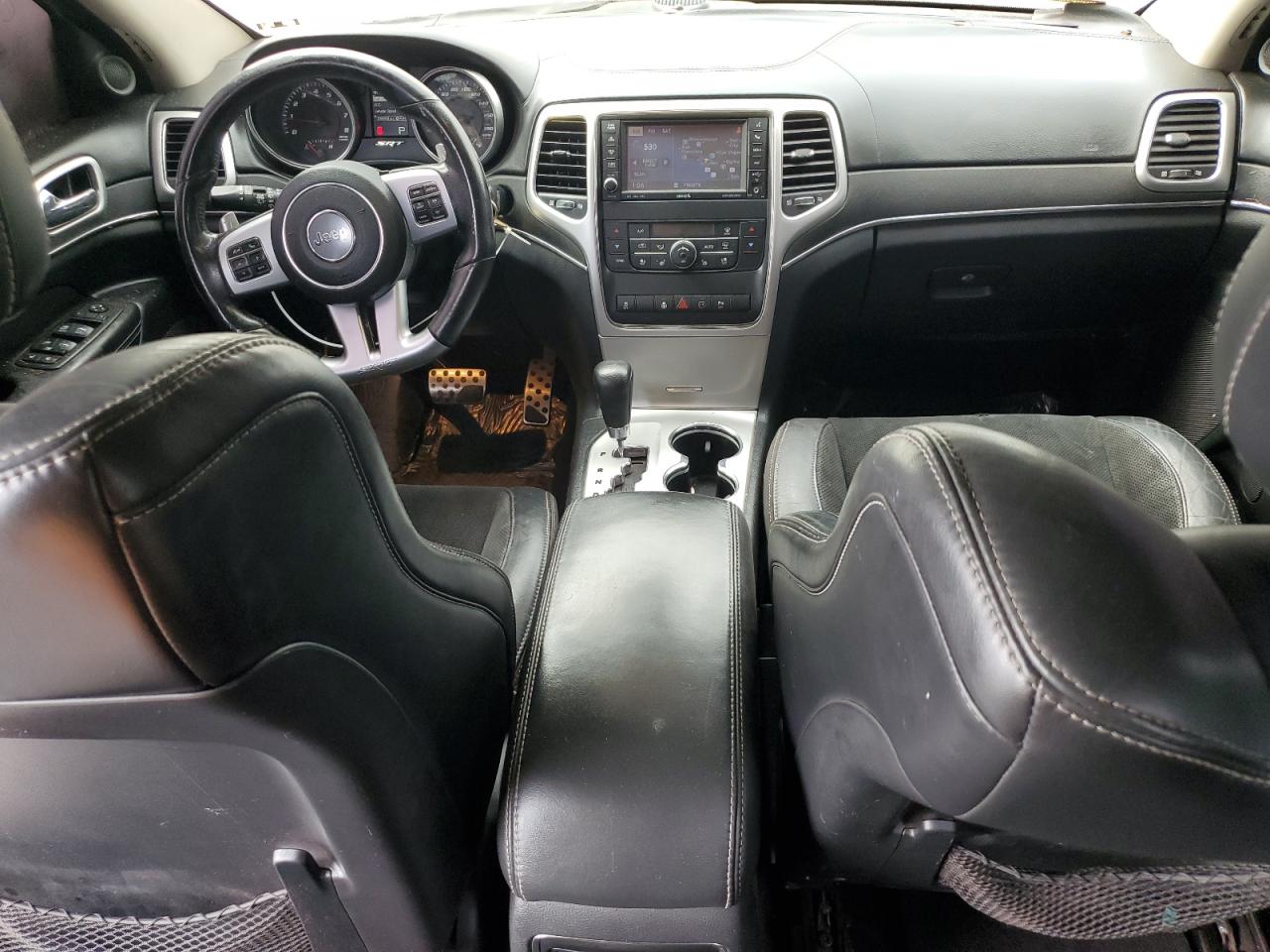 2012 Jeep Grand Cherokee - Image 8