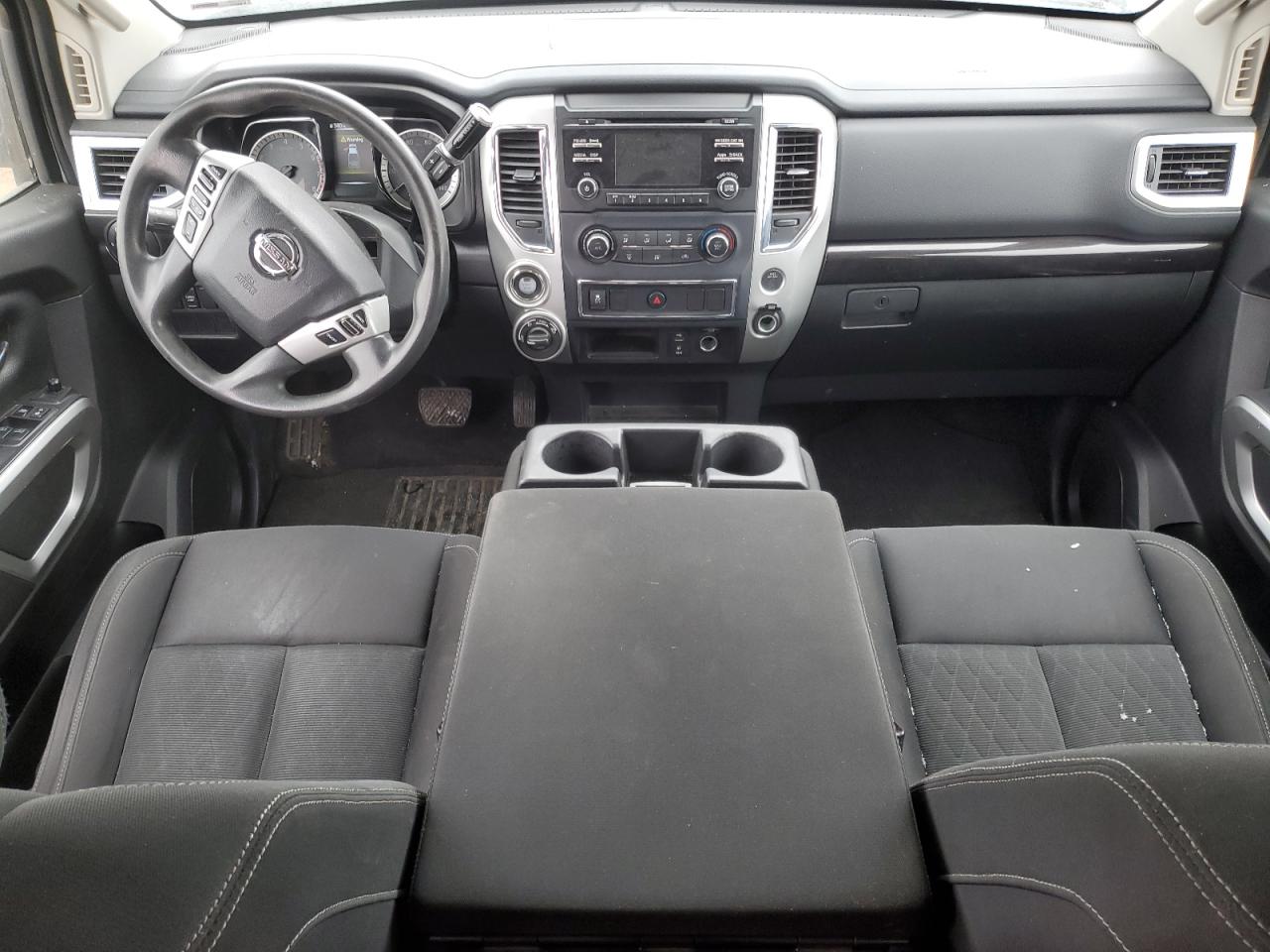2017 Nissan Titan - Image 8