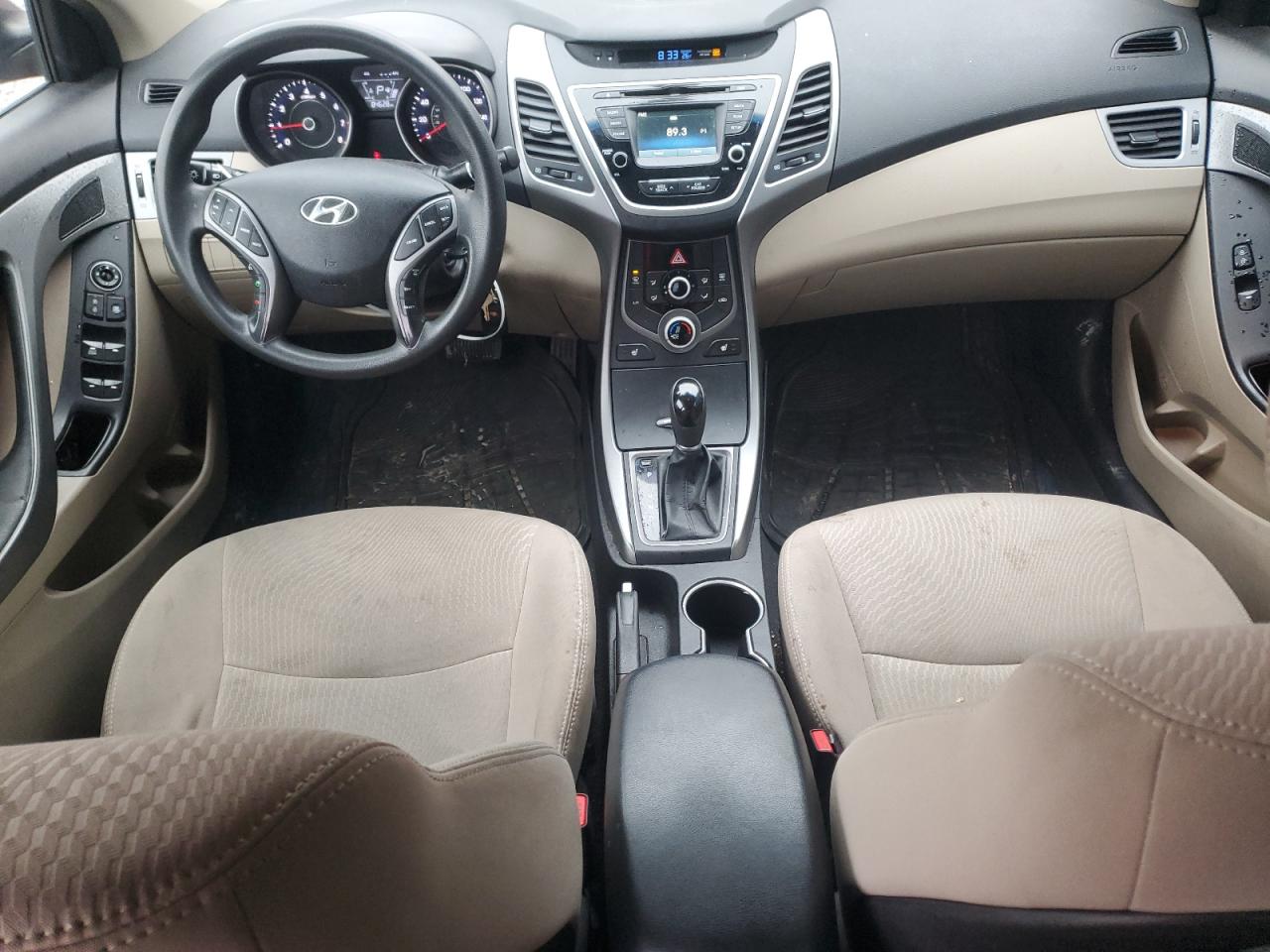 2014 Hyundai Elantra - Image 8